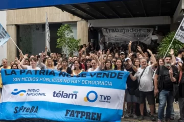 Ajuste: El gobierno abrió un retiro voluntario para los trabajadores de Télam