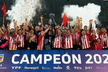 Estudiantes le ganó a Vélez por penales y es campeón de la Copa de la Liga