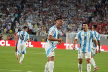 Con gol de Lautaro, Argentina le ganó a Chile y se metió en los cuartos de la Copa América
