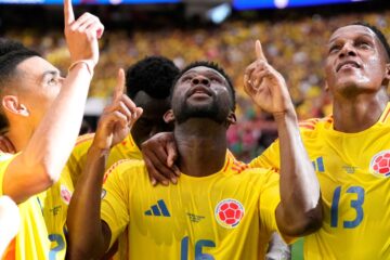 Con James Rodriguez encendido, Colombia venció a Paraguay en su debut en la Copa América